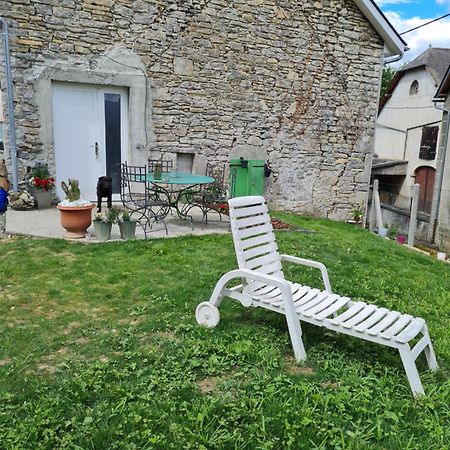 Appartement De La Laiterie Avec Petit Jardin. Eysus Bagian luar foto