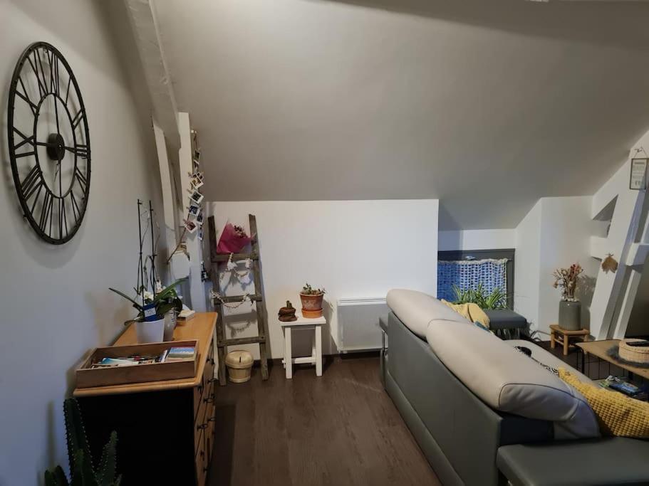 Appartement De La Laiterie Avec Petit Jardin. Eysus Bagian luar foto