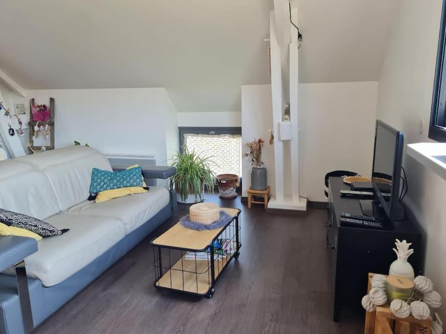 Appartement De La Laiterie Avec Petit Jardin. Eysus Bagian luar foto